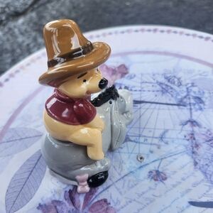 Winnie the Poohsalt And Pepper  Figurine with Hat